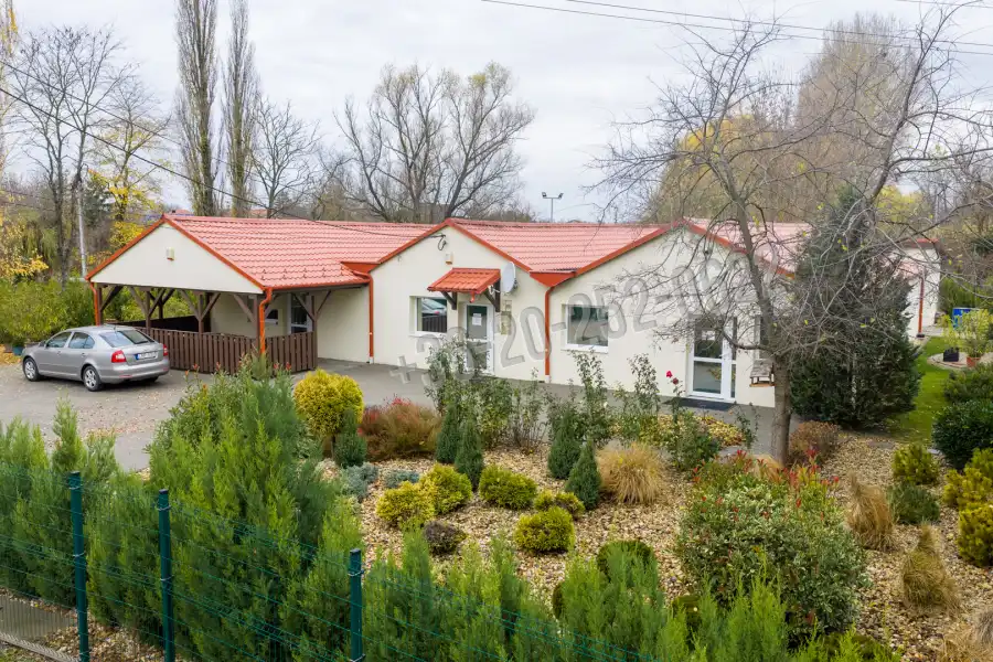 eladó családi ház, Lovasberény