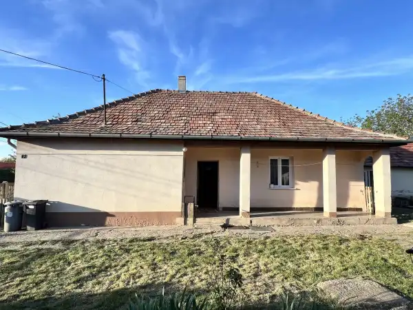Eladó családi ház, Sárszentmihály 3 szoba 98 m² 54.9 M Ft