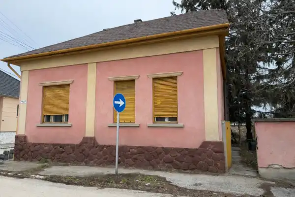 Eladó családi ház, Székesfehérvár 3 szoba 80 m² 69.5 M Ft