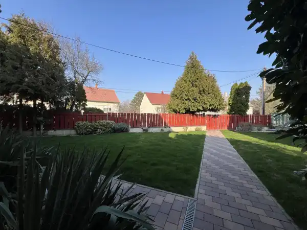 Eladó családi ház, Székesfehérvár 4 szoba 115 m² 139 M Ft