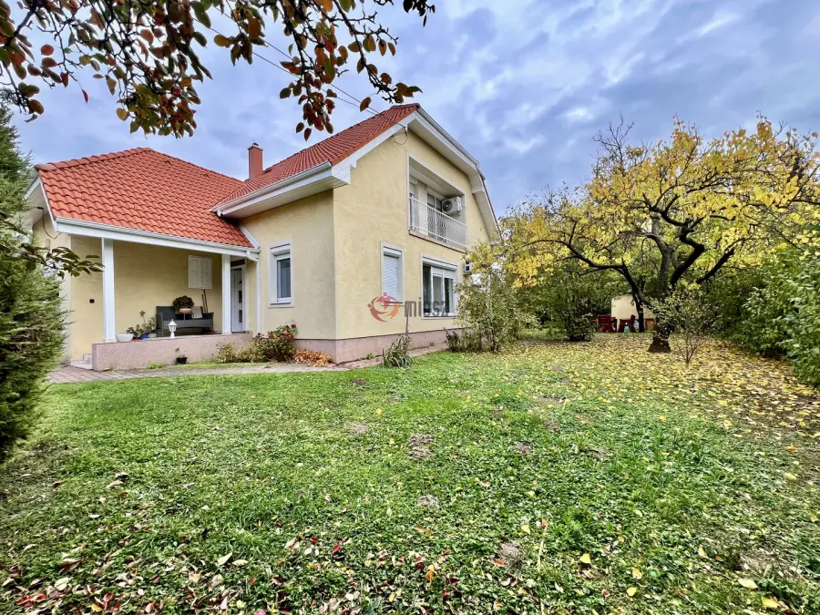 eladó családi ház, Székesfehérvár