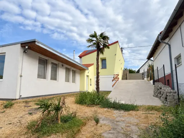 Eladó családi ház, Székesfehérvár 5 szoba 116 m² 108 M Ft