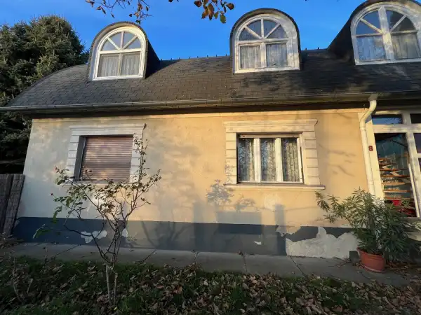 Eladó családi ház, Székesfehérvár 7 szoba 174 m² 109.5 M Ft