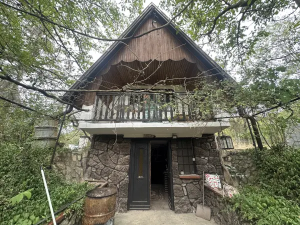 Eladó nyaraló, Gánt 1 szoba 32 m² 8 M Ft