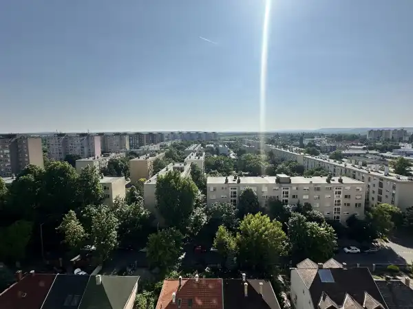 Eladó panellakás, Székesfehérvár 3 szoba 68 m² 41.9 M Ft
