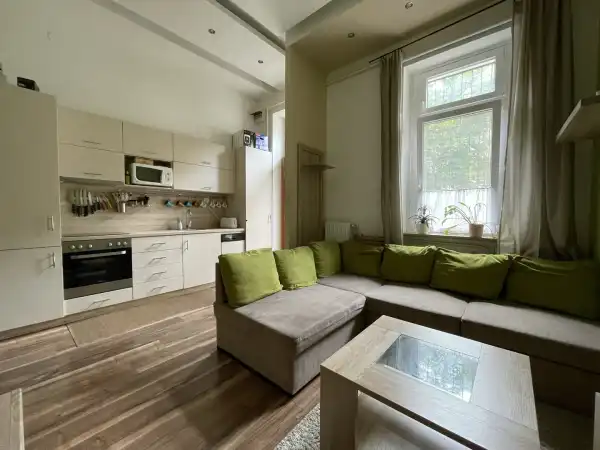 Eladó téglalakás, Budapest, VIII. kerület 3 szoba 43 m² 59.9 M Ft