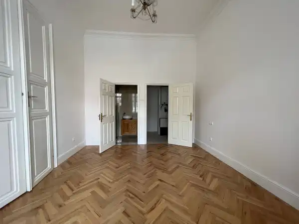 Eladó téglalakás, Székesfehérvár 3 szoba 90 m² 69.9 M Ft