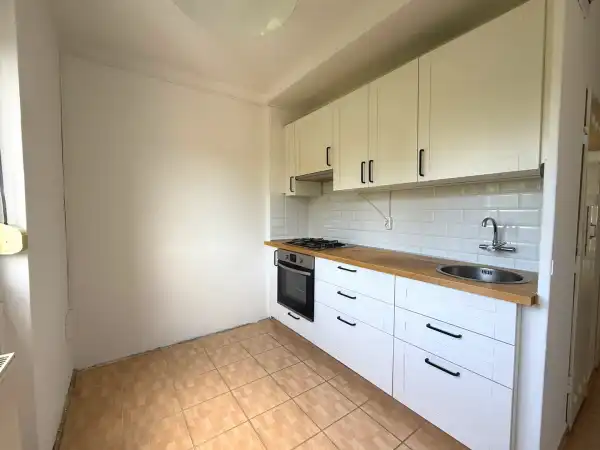 Kiadó panellakás, Székesfehérvár 2 szoba 47 m² 160 E Ft/hó