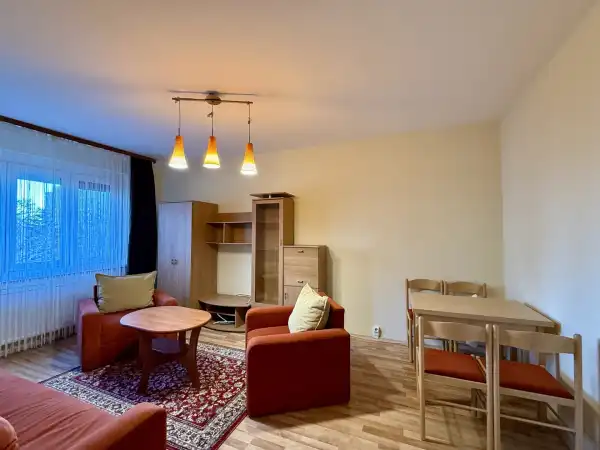 Kiadó panellakás, Székesfehérvár 1+1 szoba 35 m² 160 E Ft/hó