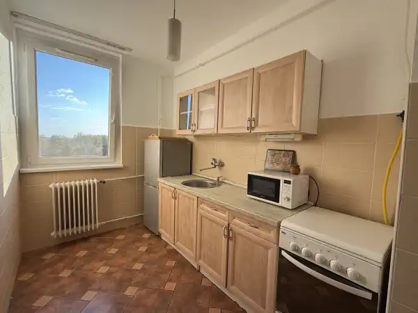 Kiadó téglalakás, Székesfehérvár 2 szoba 56 m² 180 E Ft/hó